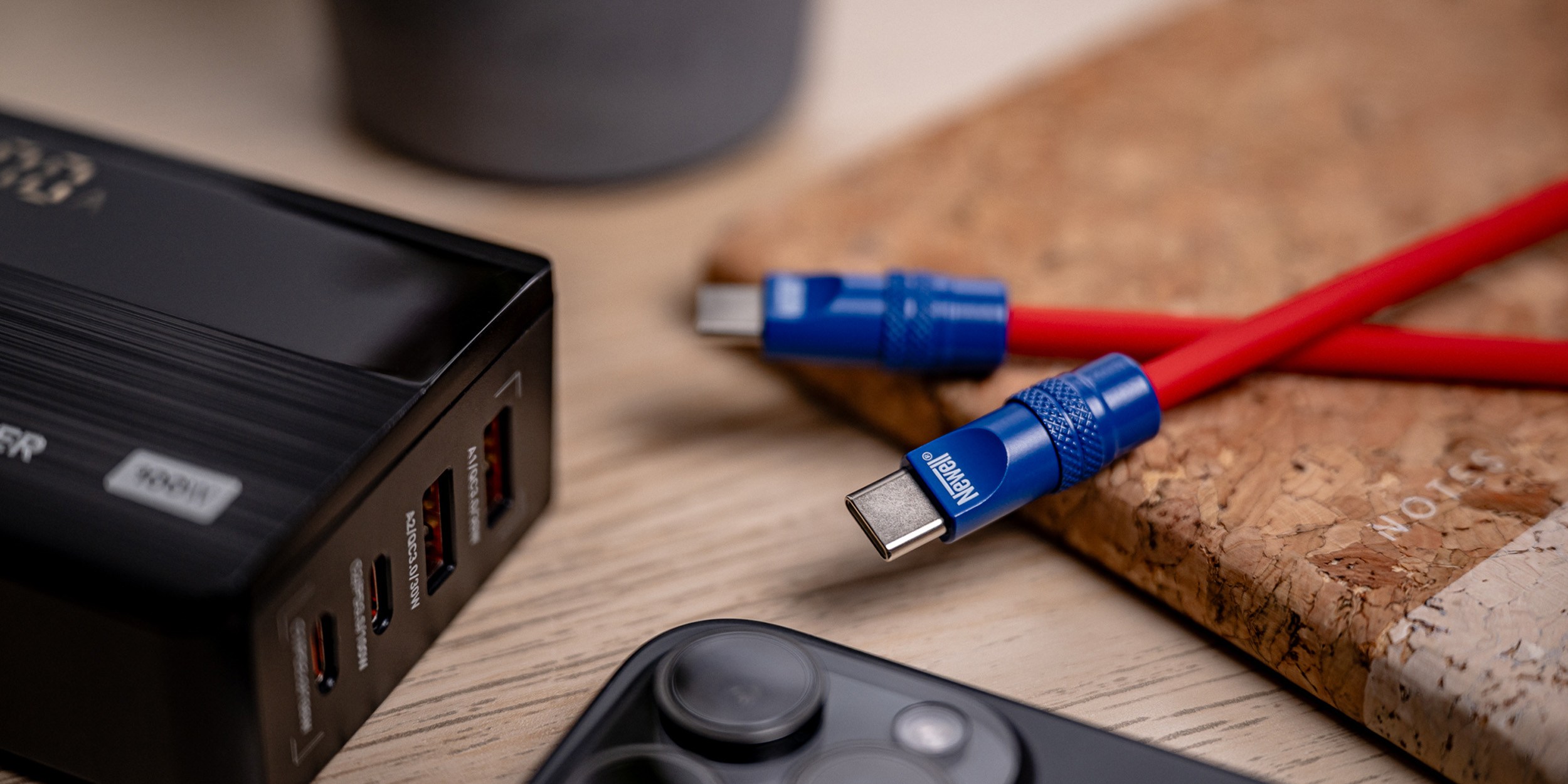 newell-usb-c-spiral-cervenomodry-pp-8